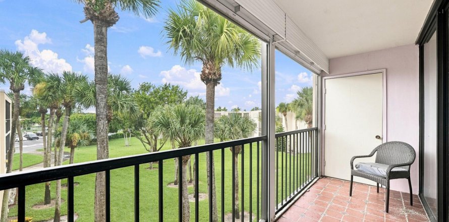 Condo in Delray Beach, Florida, 1 bedroom  № 2188224