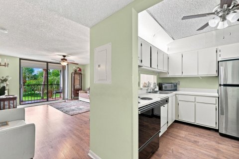 Condo in Delray Beach, Florida, 1 bedroom  № 2188224 - photo 3