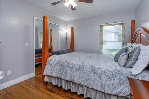 House in Windermere, Florida 3 bedrooms, 229.38 sq.m. № 2113959 - photo 29