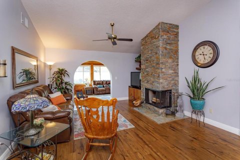 House in Windermere, Florida 3 bedrooms, 229.38 sq.m. № 2113959 - photo 13