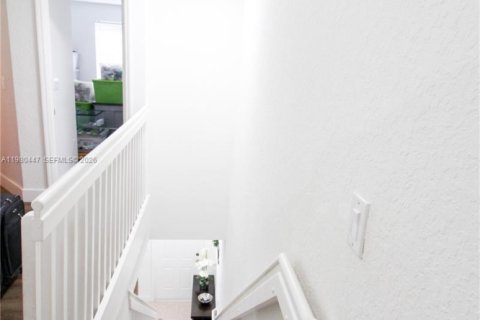 Adosado en venta en Doral, Florida, 3 dormitorios, 131.92 m2 № 2043879 - foto 10