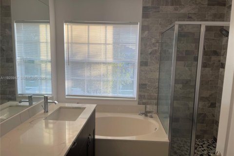 Villa ou maison à louer à Wellington, Floride: 4 chambres, 172.05 m2 № 1991949 - photo 15