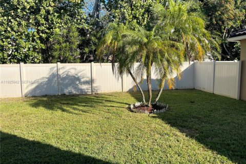 Villa ou maison à louer à Wellington, Floride: 4 chambres, 172.05 m2 № 1991949 - photo 19