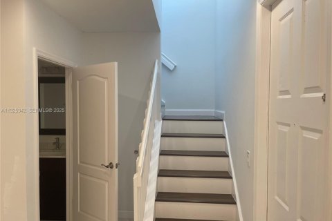 Villa ou maison à louer à Wellington, Floride: 4 chambres, 172.05 m2 № 1991949 - photo 9