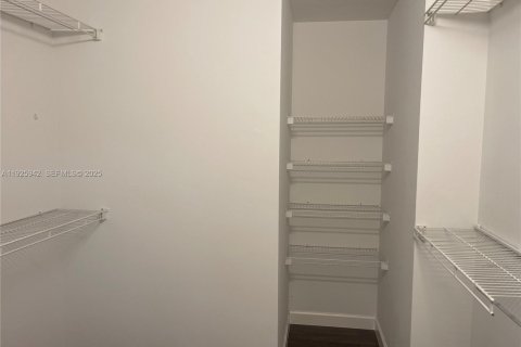 Villa ou maison à louer à Wellington, Floride: 4 chambres, 172.05 m2 № 1991949 - photo 13