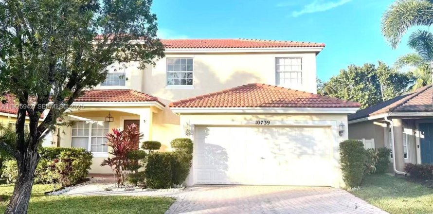 Villa ou maison à Wellington, Floride 4 chambres, 172.05 m2 № 1991949
