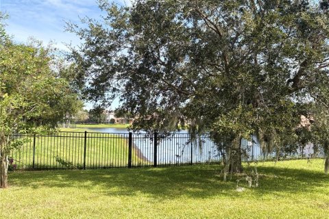 House in Orlando, Florida 4 bedrooms, 181.72 sq.m. № 2394359 - photo 21