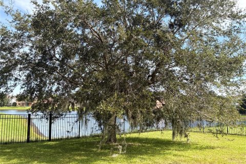 House in Orlando, Florida 4 bedrooms, 181.72 sq.m. № 2394359 - photo 23