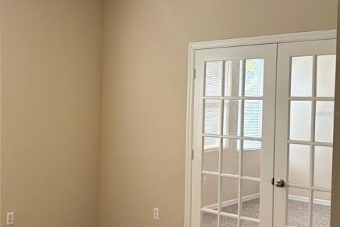 House in Orlando, Florida 4 bedrooms, 181.72 sq.m. № 2394359 - photo 14