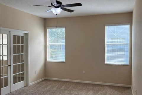 House in Orlando, Florida 4 bedrooms, 181.72 sq.m. № 2394359 - photo 25