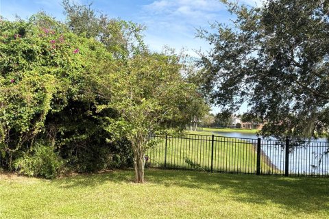 House in Orlando, Florida 4 bedrooms, 181.72 sq.m. № 2394359 - photo 22