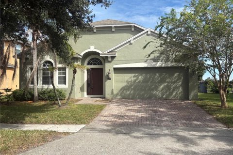 House in Orlando, Florida 4 bedrooms, 181.72 sq.m. № 2394359