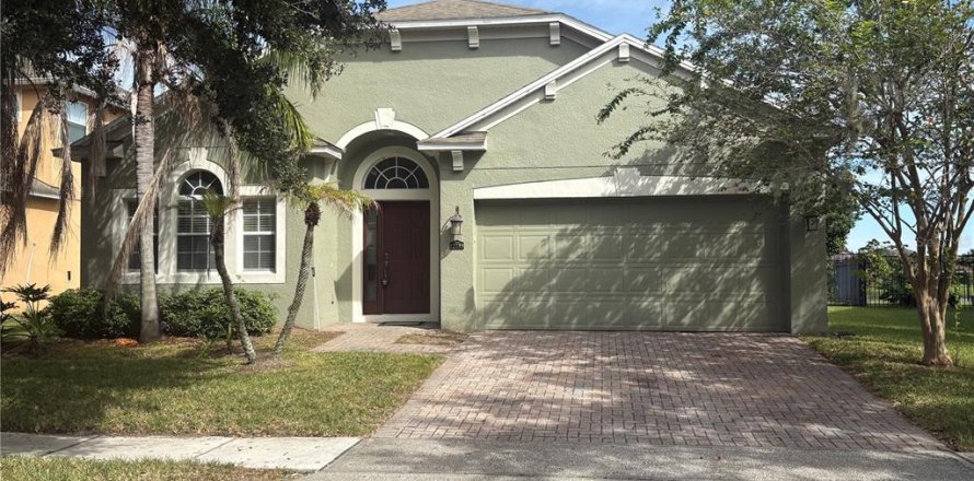 House in Orlando, Florida 4 bedrooms, 181.72 sq.m. № 2394359