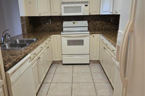Condo in Coral Springs, Florida, 1 bedroom  № 1842551 - photo 4