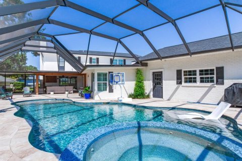 Villa ou maison à vendre à Land O' Lakes, Floride: 5 chambres, 332.31 m2 № 1768001 - photo 4