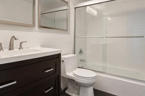 Copropriété à louer à Fort Lauderdale, Floride: 1 chambre, 74.32 m2 № 2385106 - photo 8