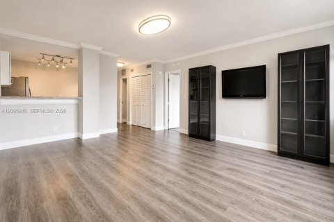 Copropriété à louer à Fort Lauderdale, Floride: 1 chambre, 74.32 m2 № 2385106 - photo 4