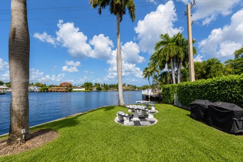 Copropriété à louer à Fort Lauderdale, Floride: 1 chambre, 74.32 m2 № 2385106 - photo 15