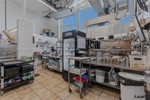 Commercial property in Miami Beach, Florida № 2043102 - photo 26