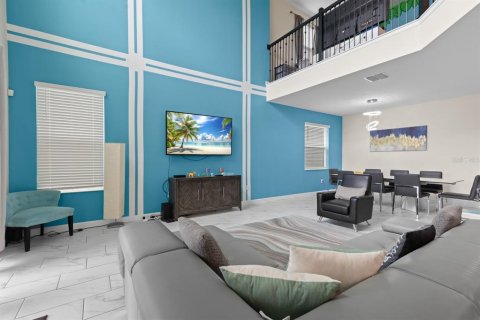 Villa ou maison à louer à Davenport, Floride: 5 chambres, 286.23 m2 № 1813657 - photo 7