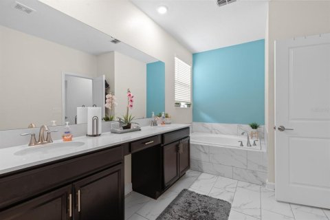 Villa ou maison à louer à Davenport, Floride: 5 chambres, 286.23 m2 № 1813657 - photo 20
