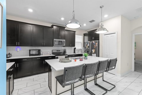 Villa ou maison à louer à Davenport, Floride: 5 chambres, 286.23 m2 № 1813657 - photo 8