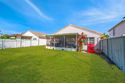 House in Pembroke Pines, Florida 3 bedrooms, 163.88 sq.m. № 2033548 - photo 27