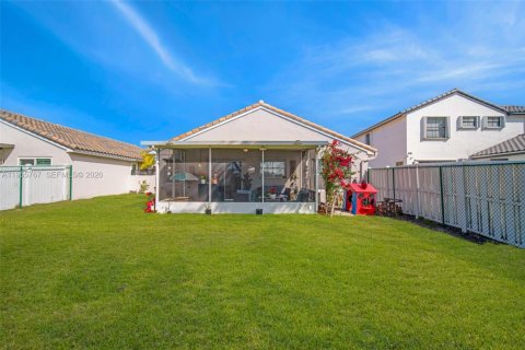 House in Pembroke Pines, Florida 3 bedrooms, 163.88 sq.m. № 2033548 - photo 28