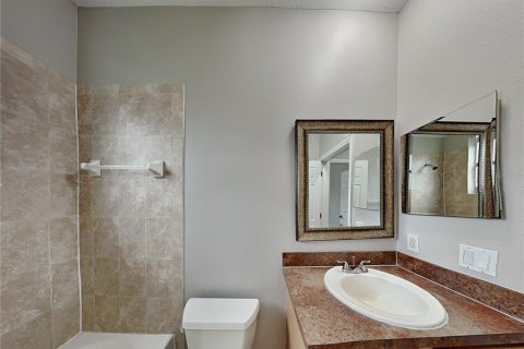 Villa ou maison à louer à Lakewood Ranch, Floride: 3 chambres, 152.17 m2 № 1910953 - photo 14