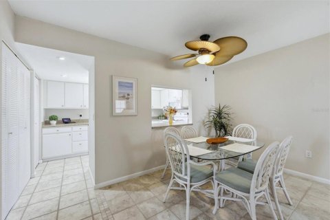 Copropriété à vendre à Englewood, Floride: 2 chambres, 98.1 m2 № 2399424 - photo 17