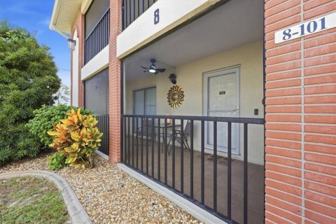 Copropriété à vendre à Englewood, Floride: 2 chambres, 98.1 m2 № 2399424 - photo 7