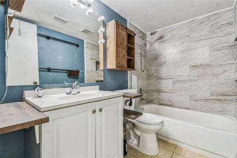 Touwnhouse à vendre à Clearwater, Floride: 3 chambres, 142.7 m2 № 1899215 - photo 5