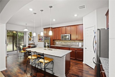 Casa en venta en Apopka, Florida, 6 dormitorios, 296.27 m2 № 2383666 - foto 9