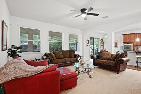 Casa en venta en Apopka, Florida, 6 dormitorios, 296.27 m2 № 2383666 - foto 17