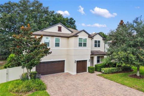 Casa en venta en Apopka, Florida, 6 dormitorios, 296.27 m2 № 2383666 - foto 2