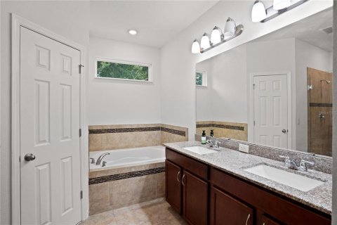 Casa en venta en Apopka, Florida, 6 dormitorios, 296.27 m2 № 2383666 - foto 26