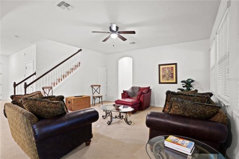 Casa en venta en Apopka, Florida, 6 dormitorios, 296.27 m2 № 2383666 - foto 15