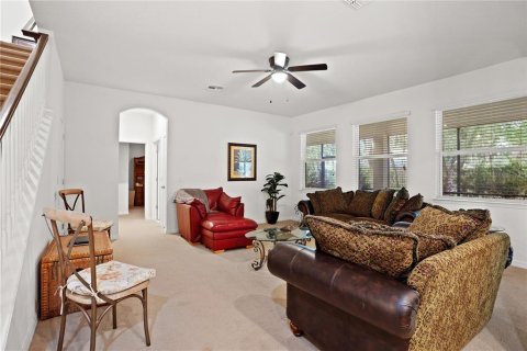 Casa en venta en Apopka, Florida, 6 dormitorios, 296.27 m2 № 2383666 - foto 14