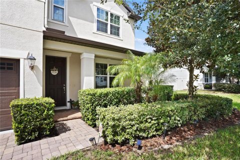 Casa en venta en Apopka, Florida, 6 dormitorios, 296.27 m2 № 2383666 - foto 5