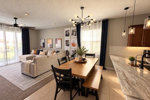 House in Ocala, Florida 4 bedrooms, 223.8 sq.m. № 2423687 - photo 6