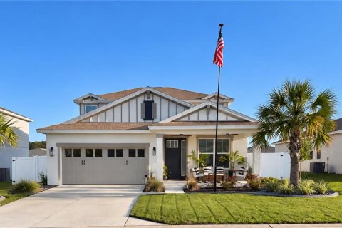 House in Ocala, Florida 4 bedrooms, 223.8 sq.m. № 2423687