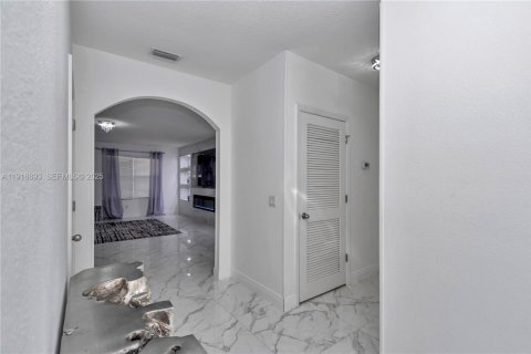 Villa ou maison à vendre à Ocala, Floride: 4 chambres № 1974095 - photo 25