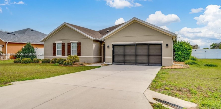 Дом в Окала, Флорида 4 спальни № 1974095