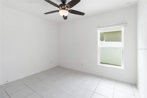 House in Davenport, Florida 4 bedrooms, 196.21 sq.m. № 1654276 - photo 23