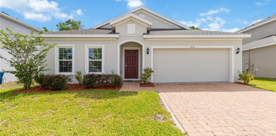 House in Davenport, Florida 4 bedrooms, 196.21 sq.m. № 1654276