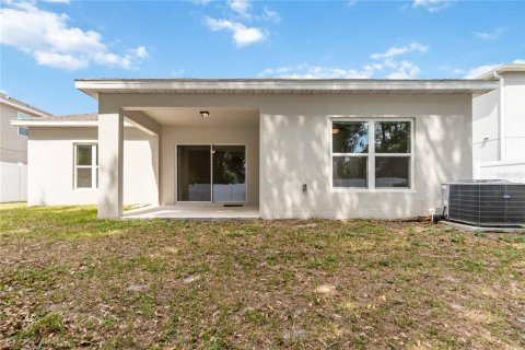 House in Davenport, Florida 4 bedrooms, 196.21 sq.m. № 1654276 - photo 28
