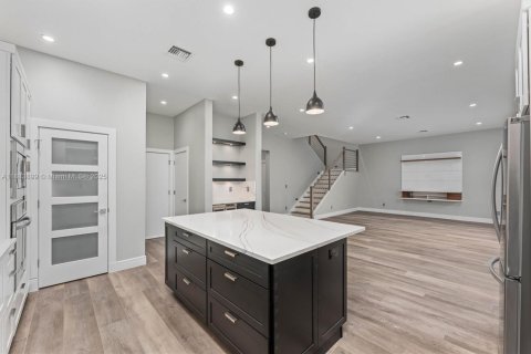 Casa en venta en Lighthouse Point, Florida, 6 dormitorios, 534.56 m2 № 2056045 - foto 4