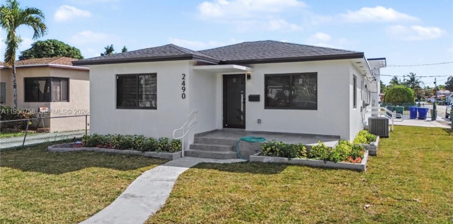 Propiedad comercial en Miami, Florida 262.08 m2 № 2011513