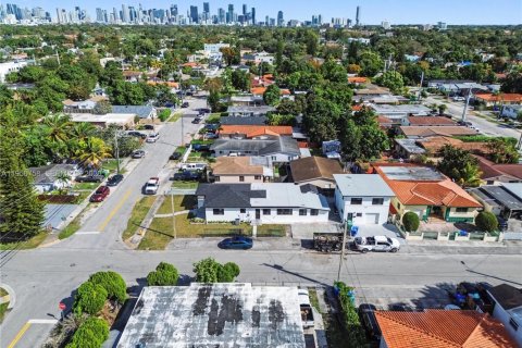 Propiedad comercial en venta en Miami, Florida, 262.08 m2 № 2011513 - foto 5