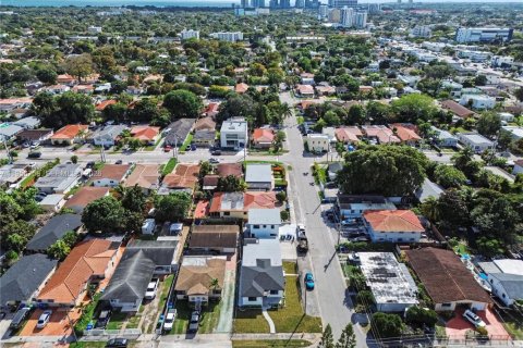 Propiedad comercial en venta en Miami, Florida, 262.08 m2 № 2011513 - foto 6